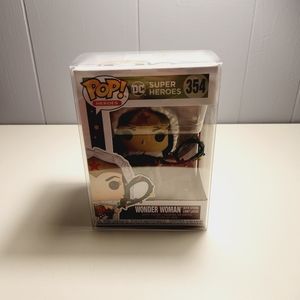 Funko Pop! DC Christmas Wonder Woman